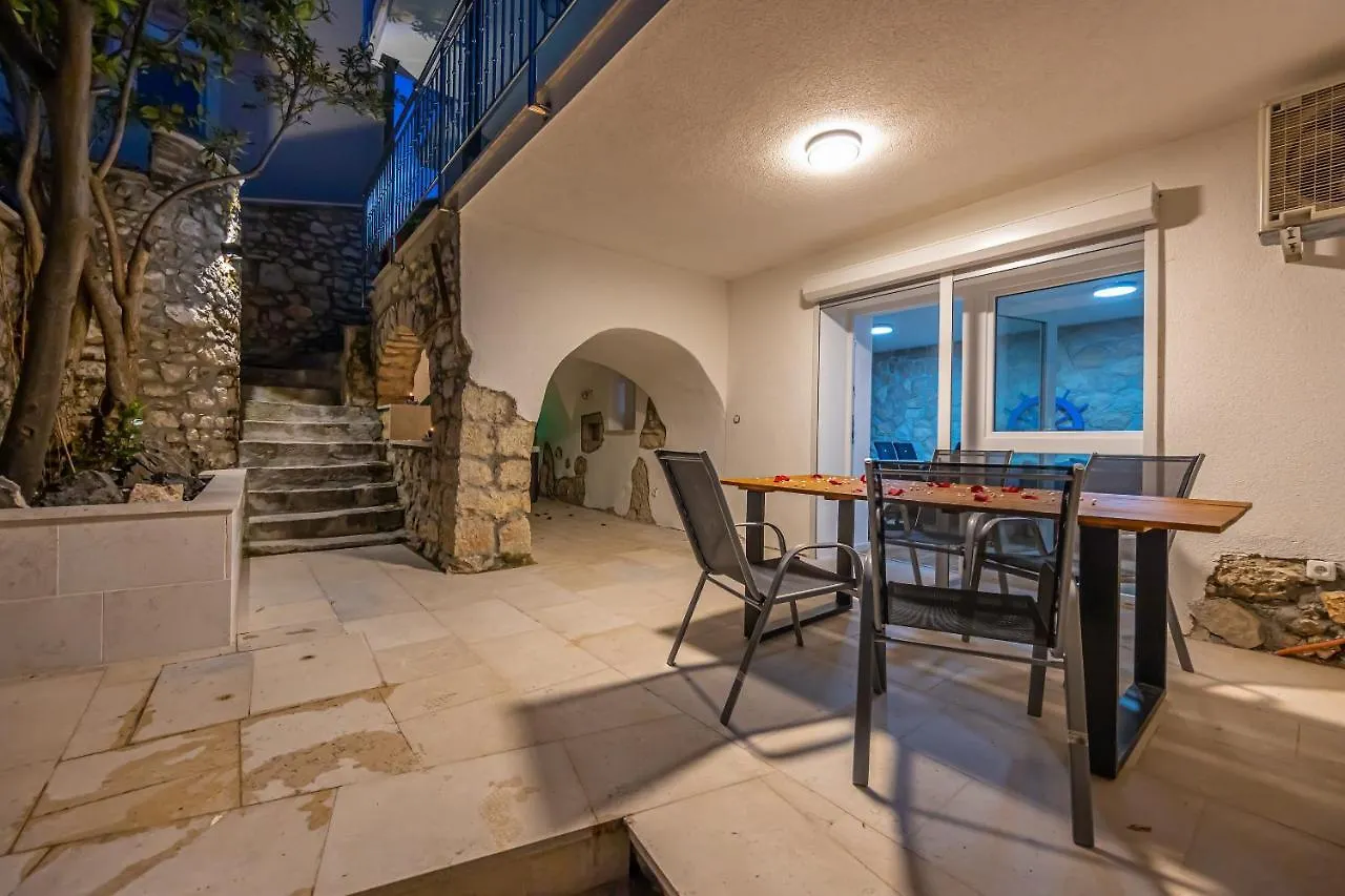 Villa Rocca Crikvenica 0*,  Croatia